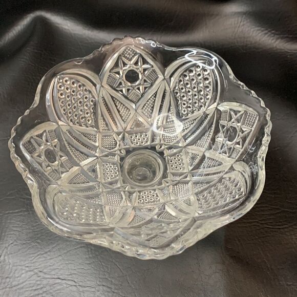 Cut Crystal Saw Tooth Edge Scalloped Wavy Rim Glass Serving Trinket Vanity Bowl - Picture 2 of 9